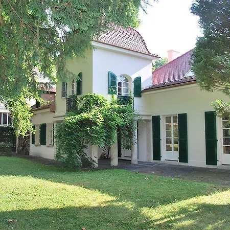 Hotel Linda 2*